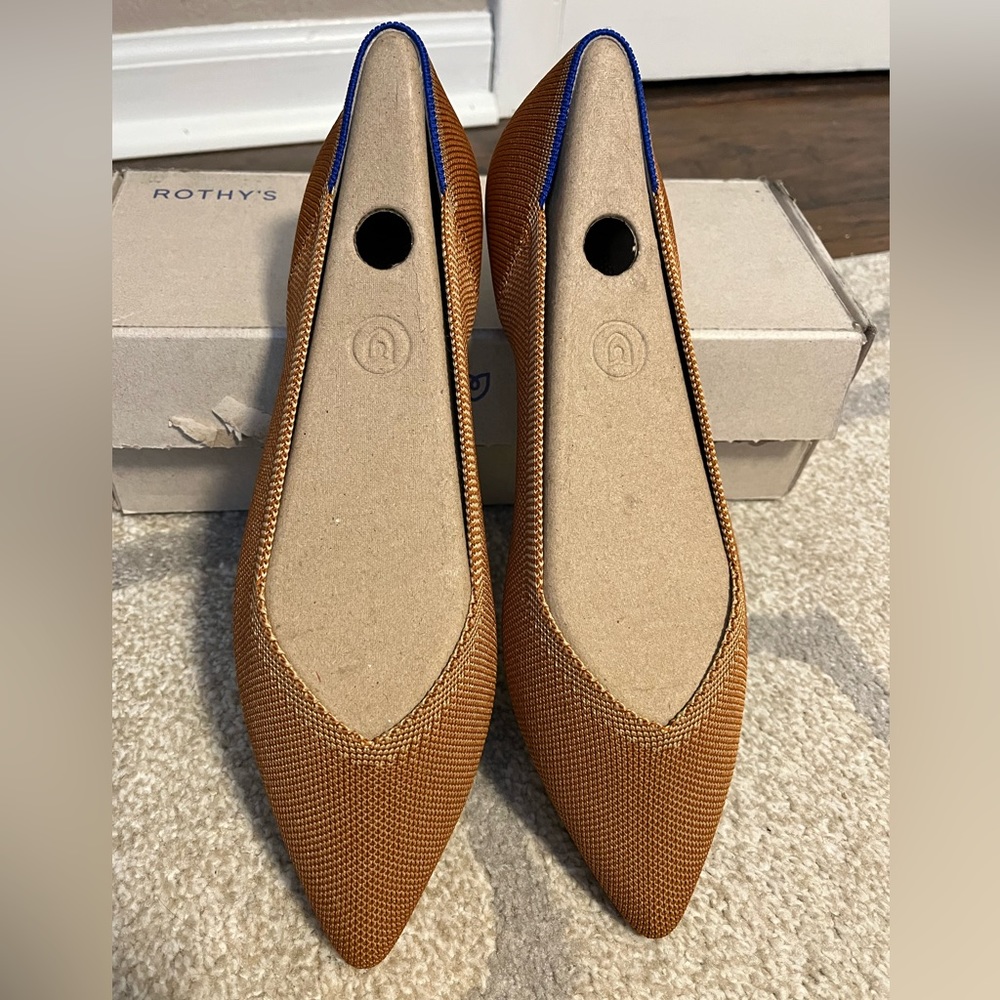 BNIB Rothy’s fawn points